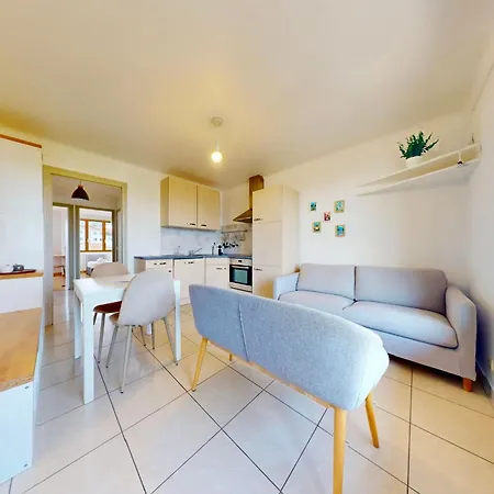 3 Quater Avenue De Chevesnes Apartmán