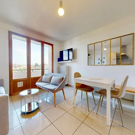 3 Quater Avenue De Chevesnes *